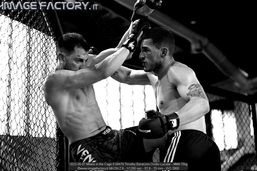 2022-05-07 Milano in the Cage 8 04478 Timothy Baranzini-Ovidio Lucutar - MMA 70kg